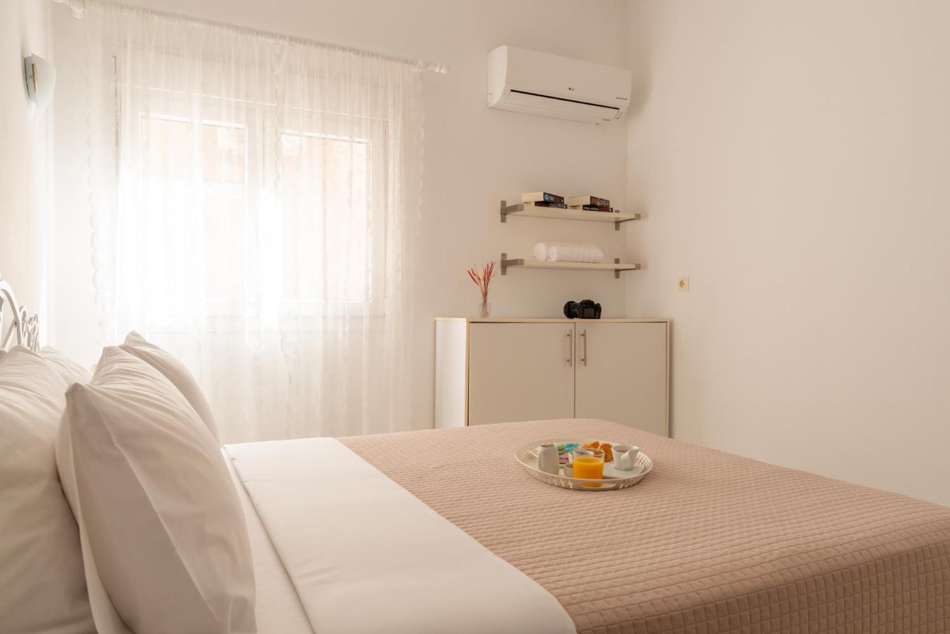 Elio A 1Bdr Apt With Garden 1 Min From The Beach By Hospi Heraclión Exterior foto