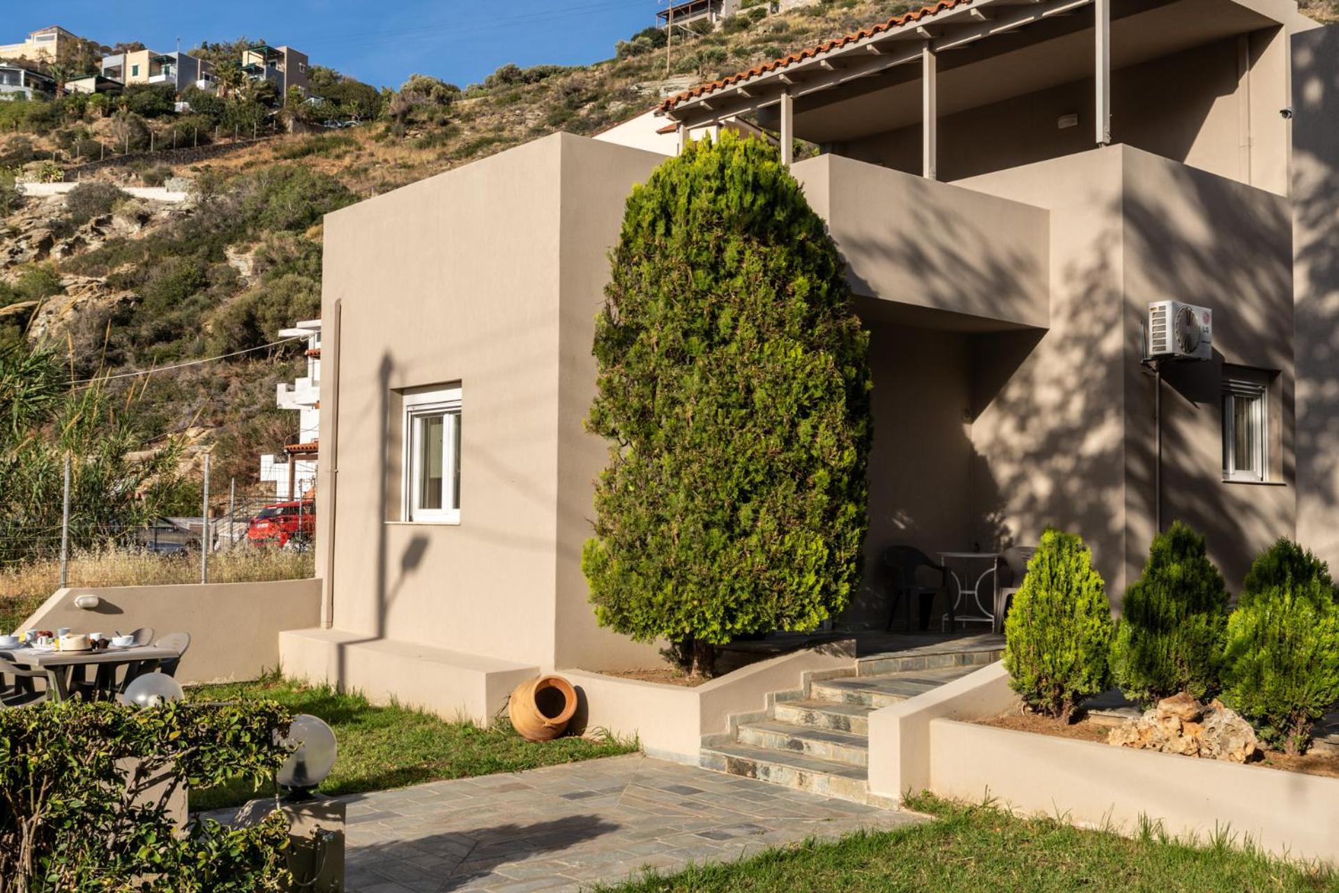 Elio A 1Bdr Apt With Garden 1 Min From The Beach By Hospi Heraclión Exterior foto